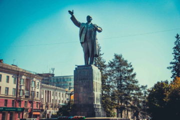 Памятник В. И. Ленину в Иркутске